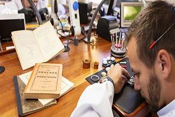 广州劳力士表时间不准维修价格